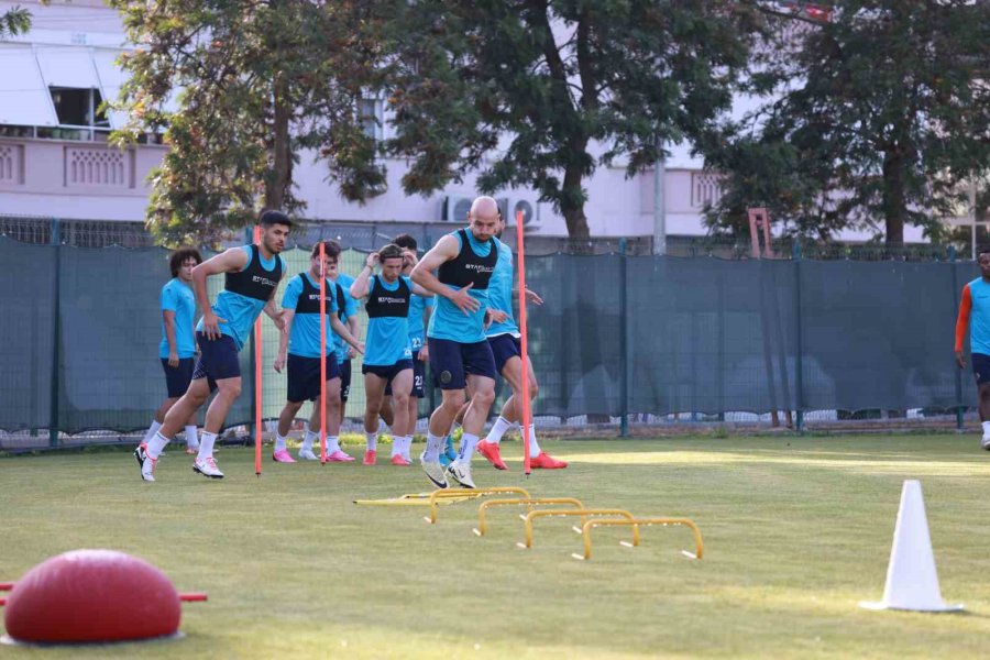 Alanyaspor’da, Antalya Derbisi Hazırlıkları Başladı