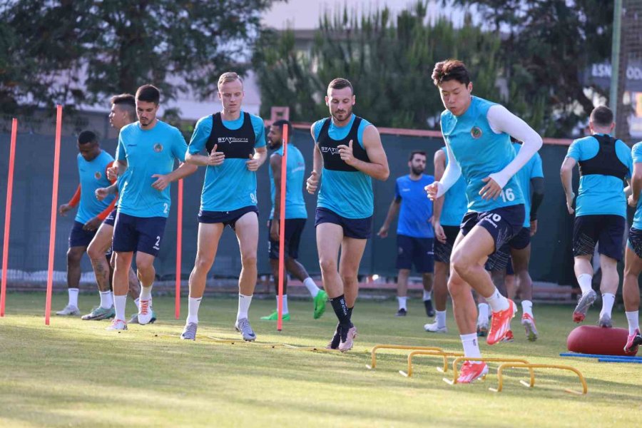 Alanyaspor’da, Antalya Derbisi Hazırlıkları Başladı