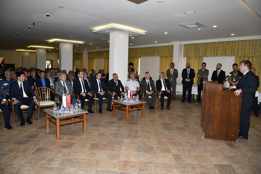 Karaman’da "karaman Arkeolojisi" Panel Düzenlendi