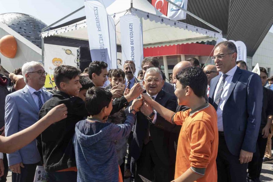 Büyükşehir’den Gençlere Özel Uygulama: ‘genç Kart Kayseri’