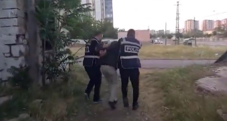 Kayseri’de Kesinleşmiş 12 Yıl Hapis Cezası Bulunan Şahıs Yakalandı
