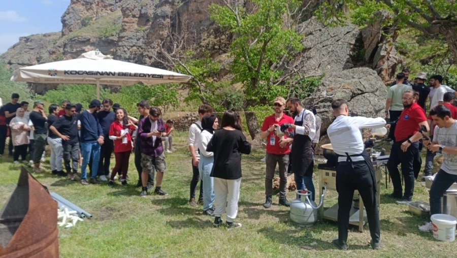 Kocasinan Gençlik Kulübü, Kamp Etkinliğiyle Eşsiz Bir Gün Yaşadı