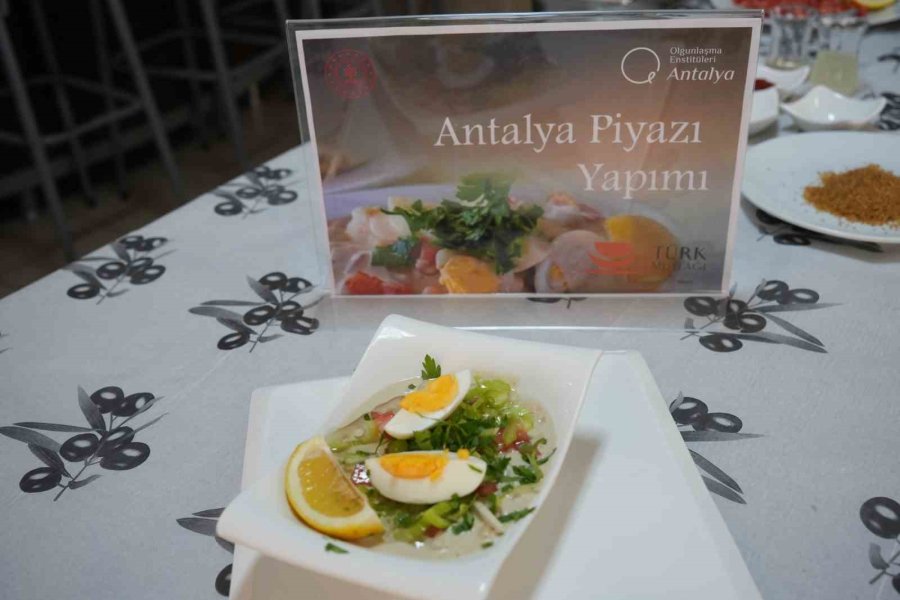 Türk Mutfağı Haftası’nda Coğrafi İşaretli Antalya Piyazı Yapıldı