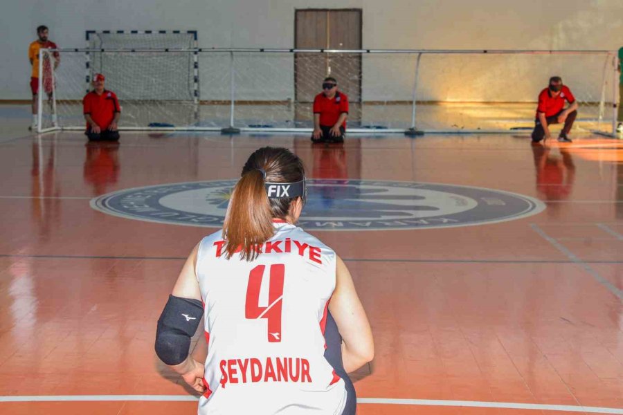 Golbol Kadın Milli Takımı, Kmü’de Öğrencilerle Buluştu