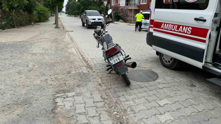Kaza Yapan Alkollü Motosiklet Sürücüsü Yaralandı