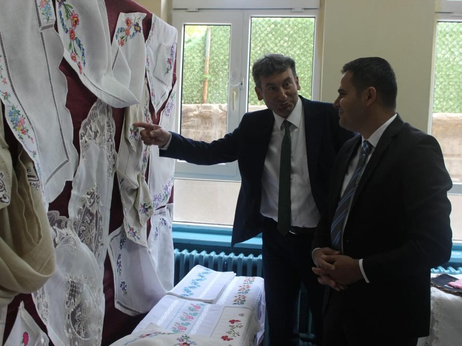 Beyşehir’de Kursiyerler El Emeklerini Sergiledi