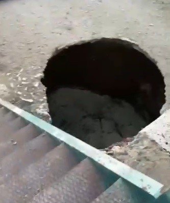 Kanalda Oluşan Göçük Saniye Saniye Görüntülendi