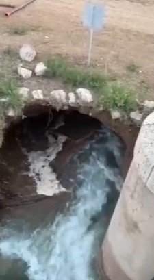 Kanalda Oluşan Göçük Saniye Saniye Görüntülendi