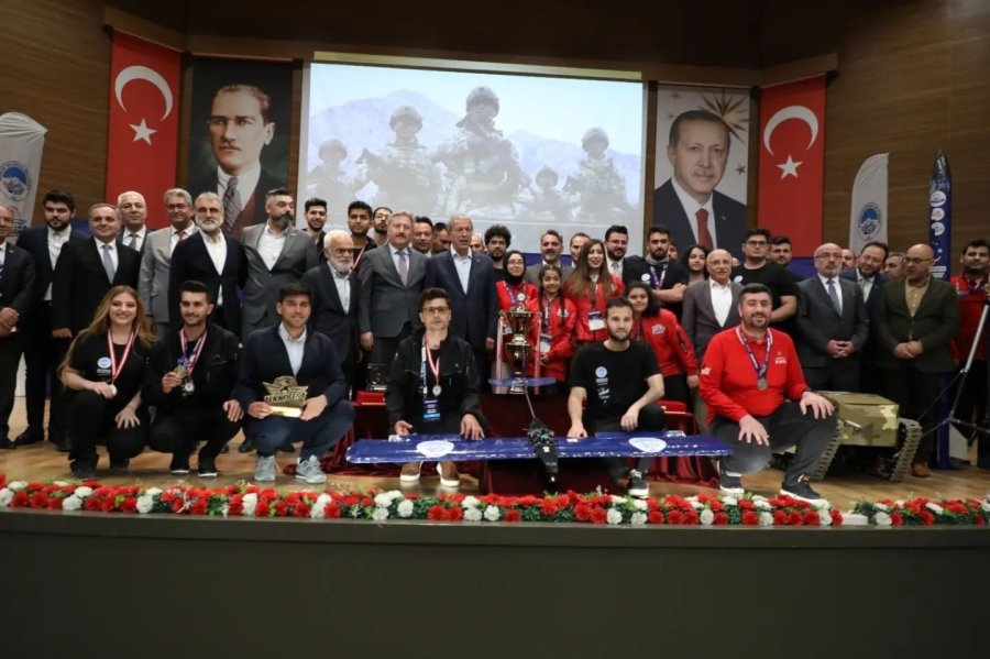 Melikgazi Belediyesi’nden Teknofest’e İmza Atacak 36 Projeye Dev Destek