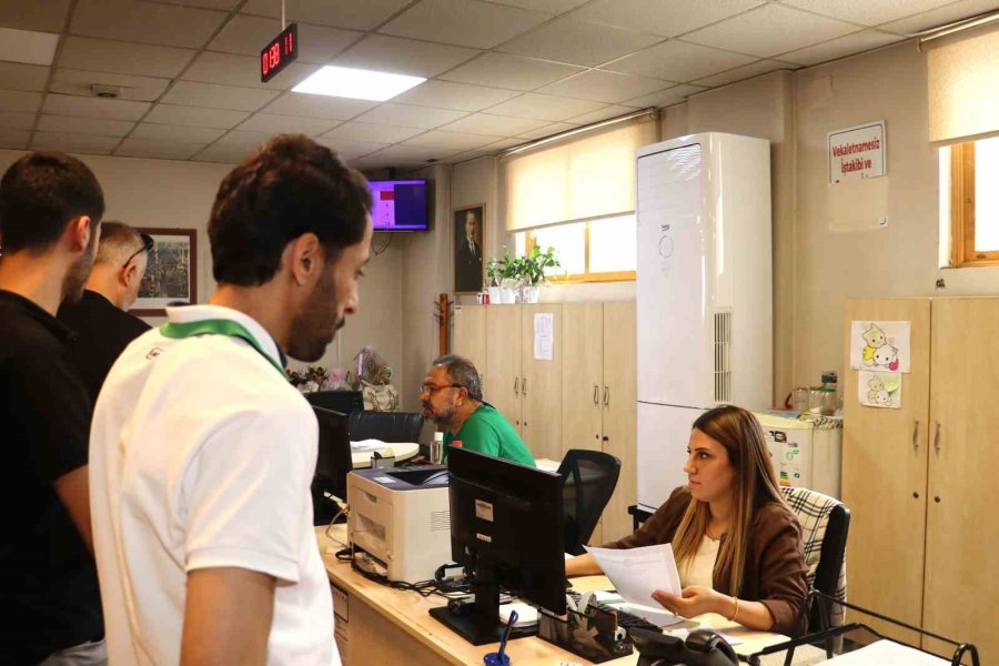 Toroslar Belediyesinde Vezneler Hafta Sonu Açık