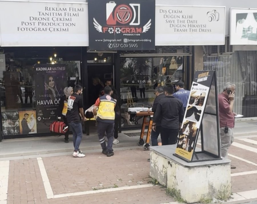 Eski Sevgilinin Tüfekle Saldırısı Kamerada: 2 Ağır Yaralı