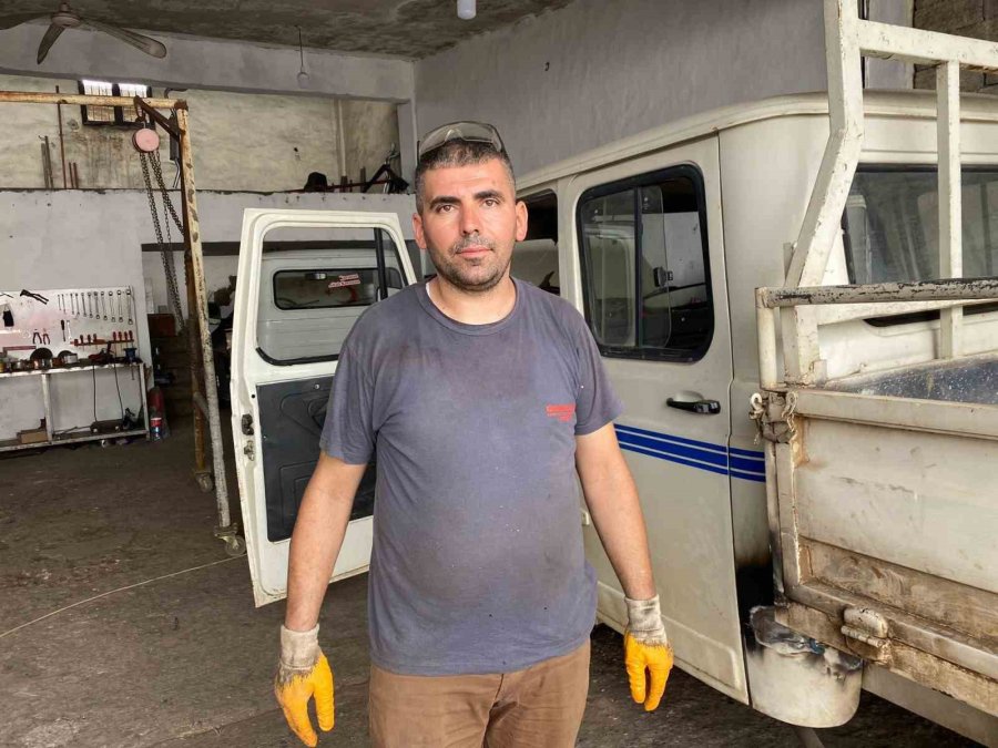 ’sen Beni Tanımadın Mı’ Deyip Oto Tamircisi, Kaportacı Ve Döşemeciyi 3 Bin 500 Tl Zarara Uğrattı