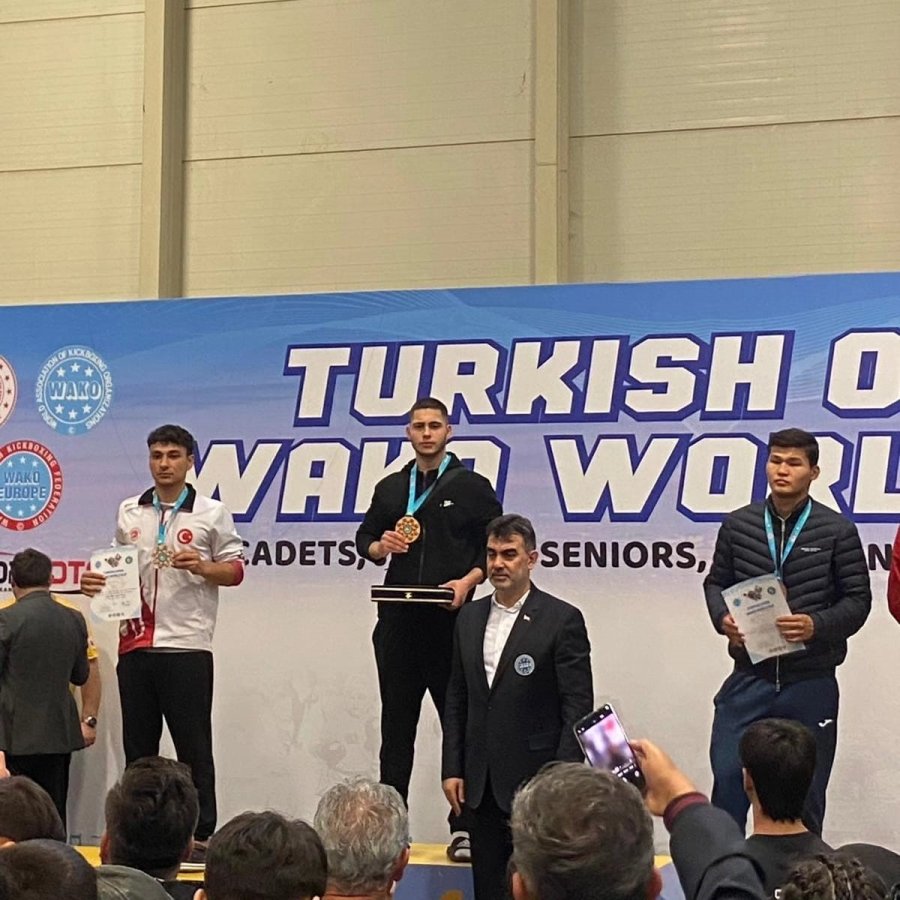 Ay Spor Kulübü’nden Madalya Şov