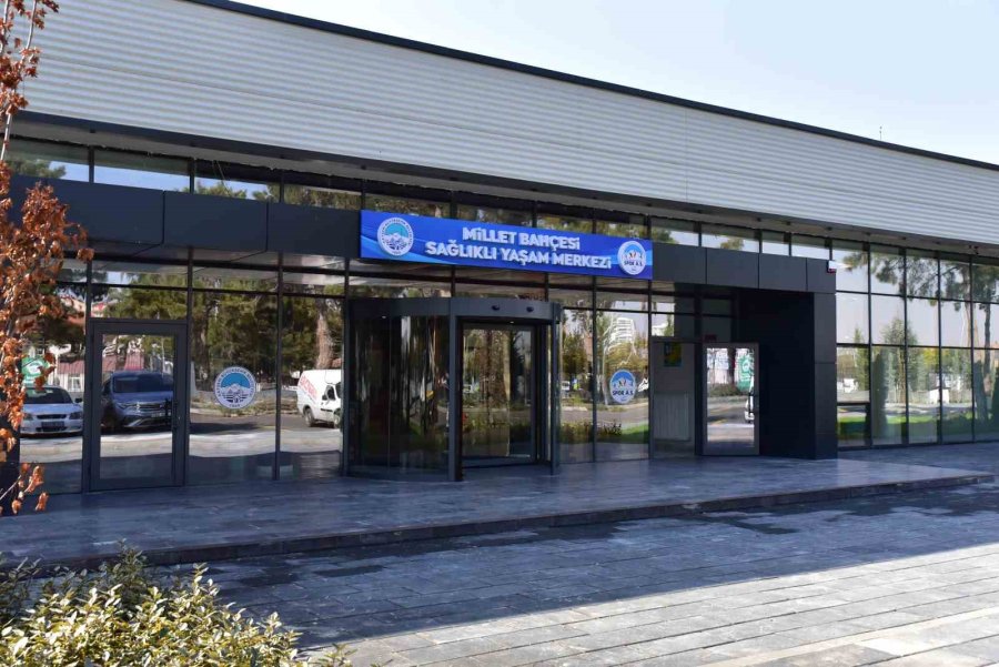 Başkan Büyükkılıç: "büyükşehir Spor Aş’nin 8 Spor Tesisi 20 Bin Üyeye Ulaştı"