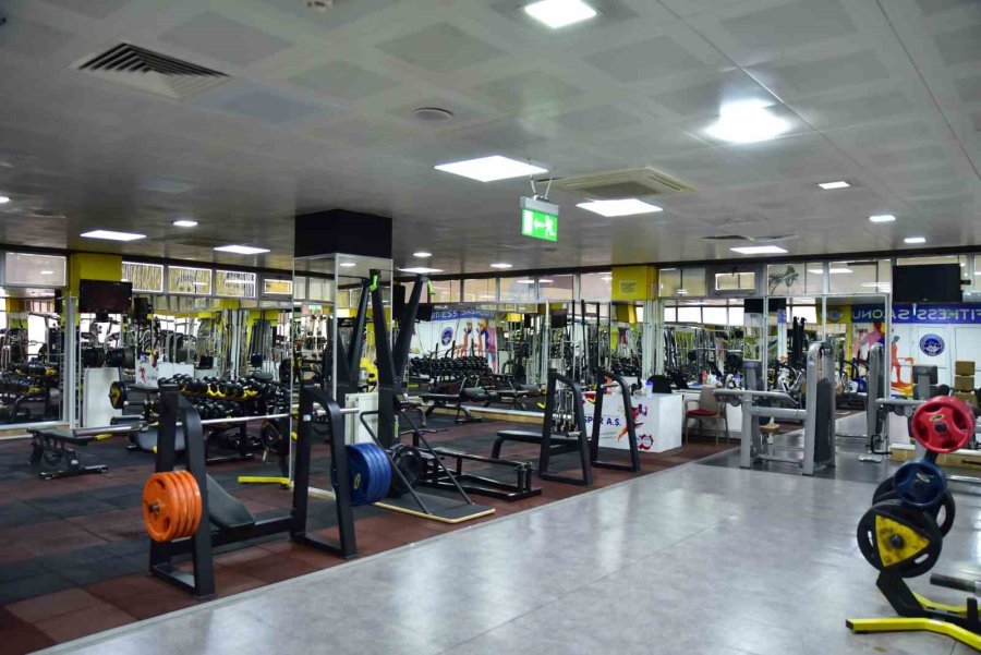 Başkan Büyükkılıç: "büyükşehir Spor Aş’nin 8 Spor Tesisi 20 Bin Üyeye Ulaştı"