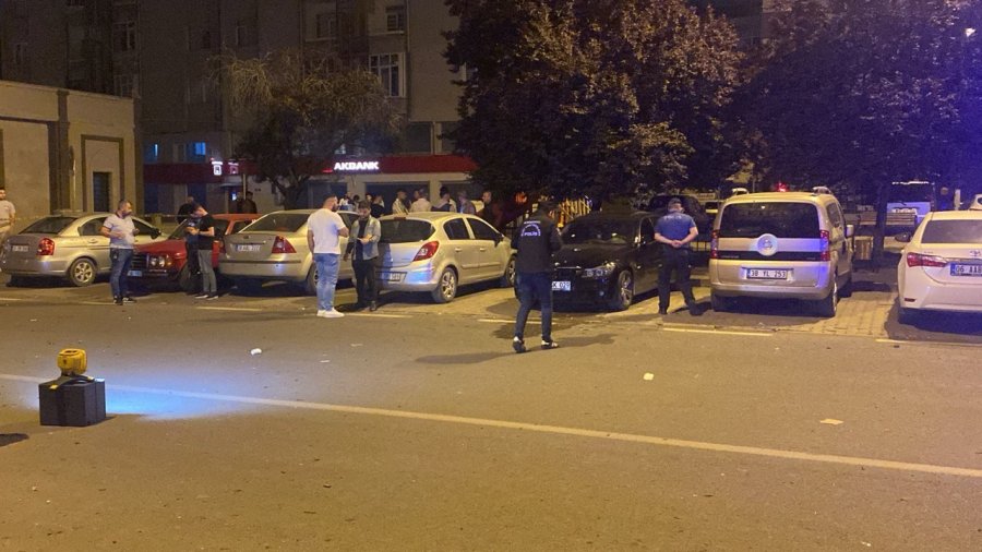 Tartıştıkları Şahıslar, 3 Gün Önce Aldıkları Otomobili Kurşunladı