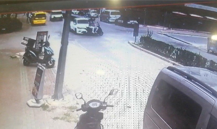 Küçük Kızların Motosiklet Tutkusu Hastanede Bitti