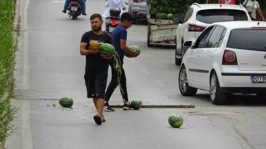Kamyonetten Düşen Çocuk Minibüsün Altında Kalmaktan Son Anda Kurtuldu