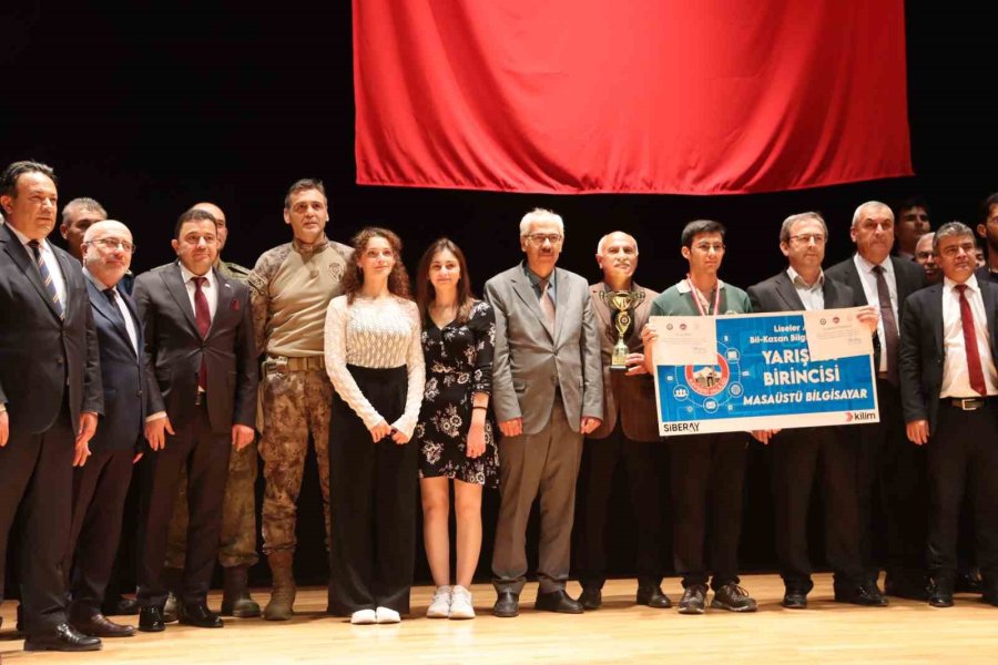 Atanur Aydın’dan Öğrencilere: "siz Bizim Paydaşımız Değil, Geleceğimizsiniz Ve Bizim Takım Arkadaşımızsınız”