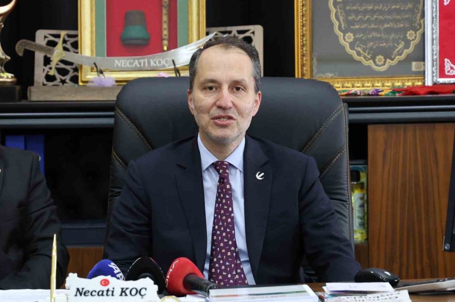 Erbakan’dan Konya’da Belediye Ve Parti Teşkilatlarına Hayırlı Olsun Ziyareti