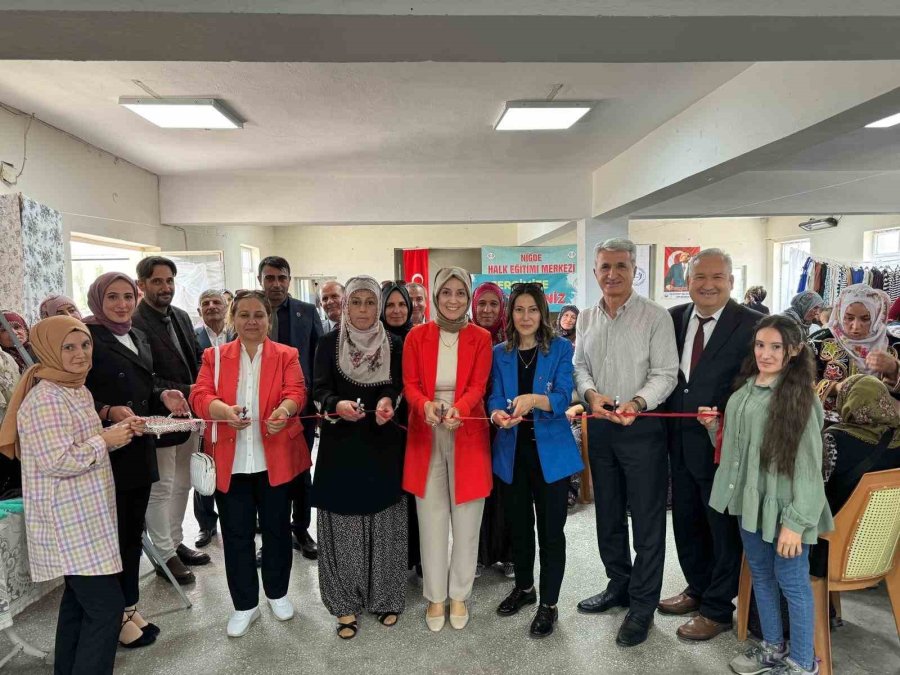 Yıldıztepe’de Okuma Yazma Kursu’na Katılanlar Belgelerini Aldı