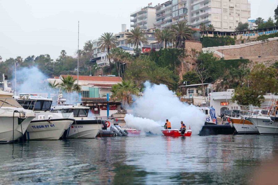 Antalya Büyükşehir Belediyesinden Bin 600 Personelle Vektörel Mücadele