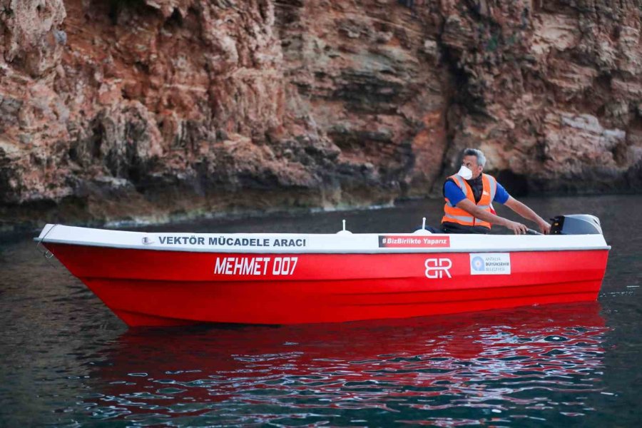 Antalya Büyükşehir Belediyesinden Bin 600 Personelle Vektörel Mücadele