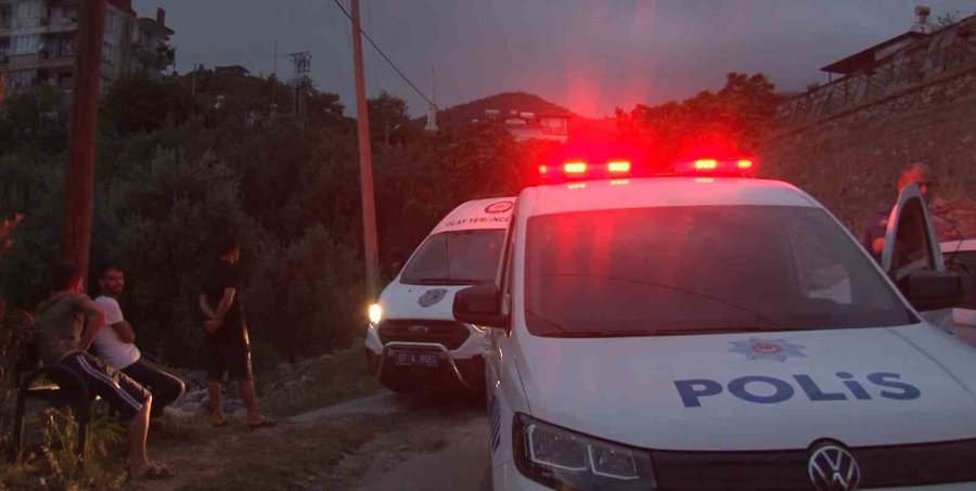 Haber Alınamayan Yaşlı Çift Ölü Bulundu