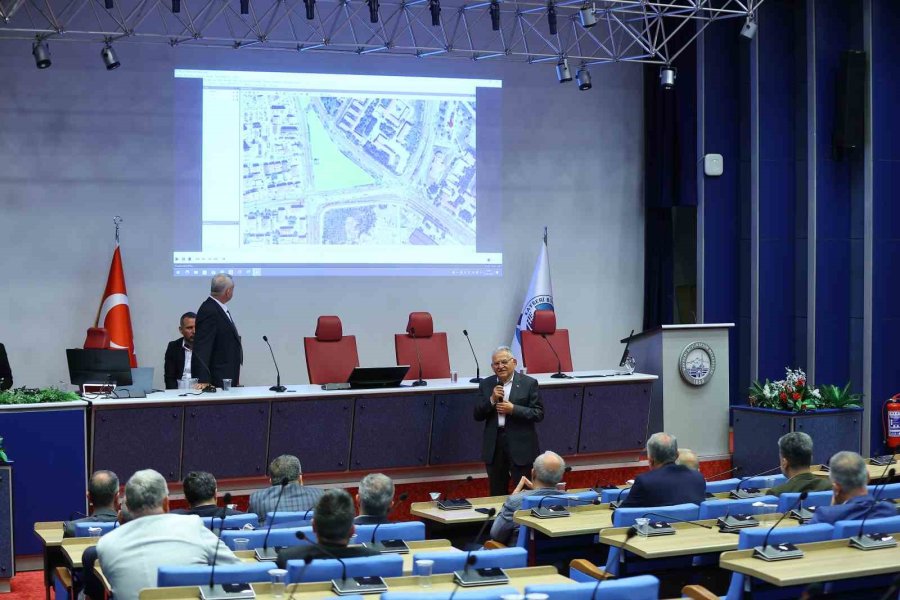 Başkan Büyükkılıç’tan Kartal Kavşağı Projesi İçin "ortak Akıl" Toplantısı