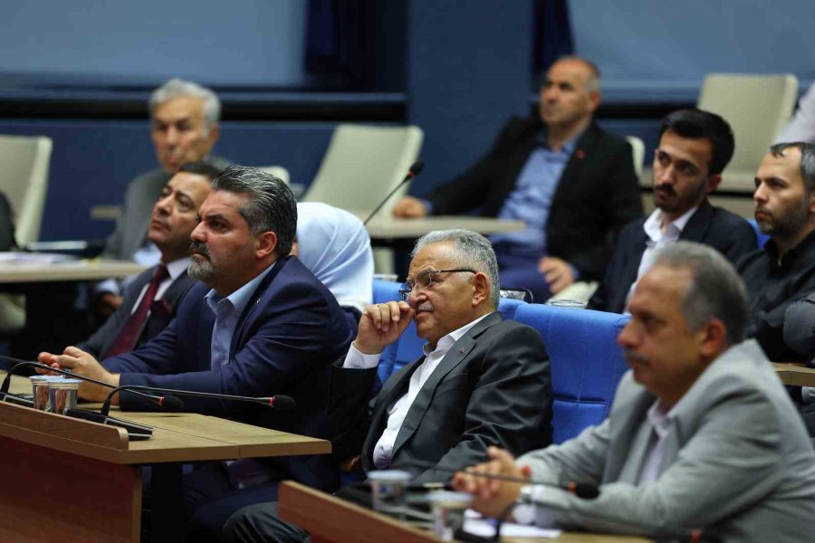 Başkan Büyükkılıç’tan Kartal Kavşağı Projesi İçin "ortak Akıl" Toplantısı