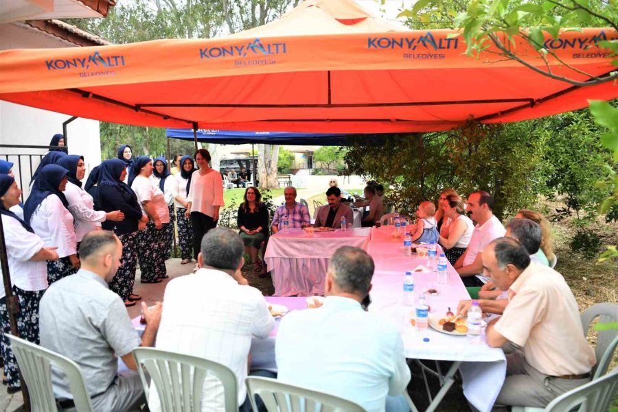 Gökçam Yaşam Merkezi’nde "el Emeği Ürünler Sergisi" Açıldı