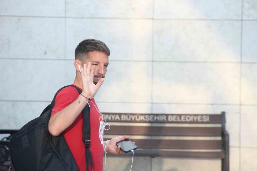 Galatasaray Kafilesi Konya’ya Geldi