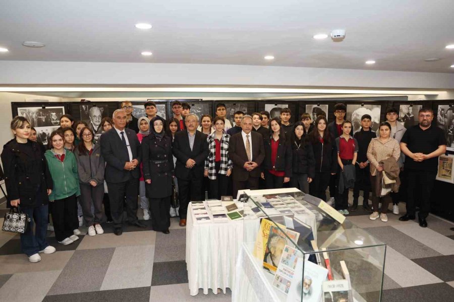 Talas’ta Her Yönüyle Necip Fazıl Kısakürek Sergisi