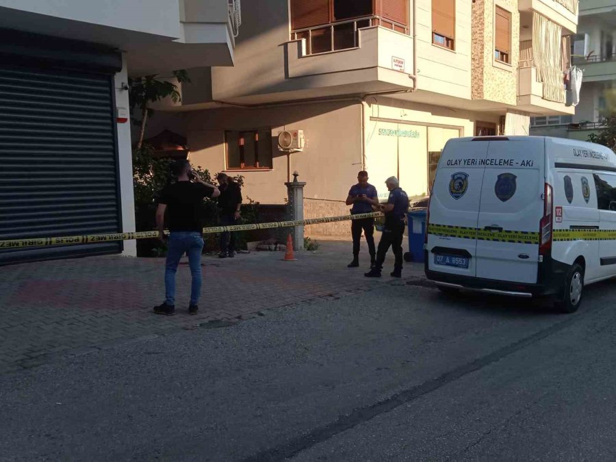 İki Kişiyi Silahla Yaralayıp Kayıplara Karıştı