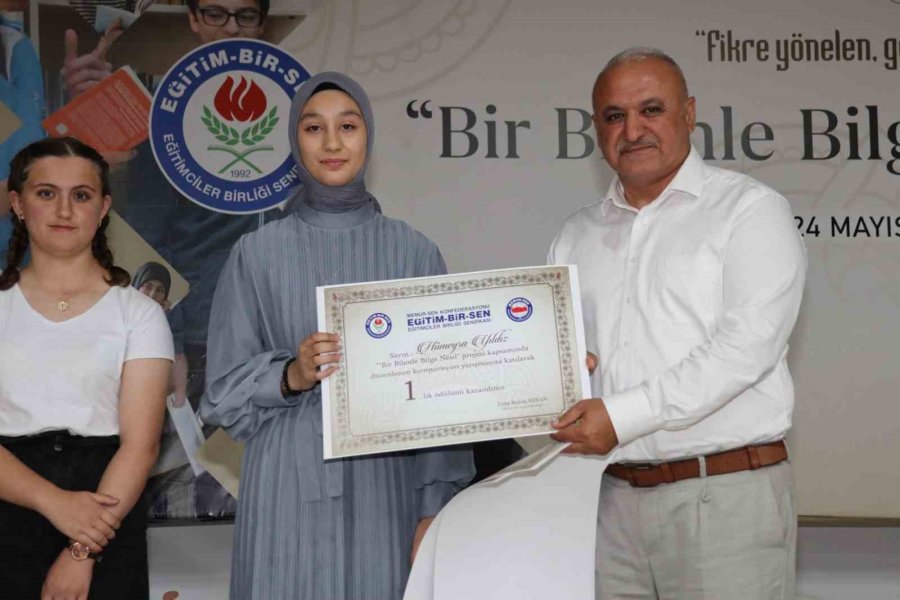 Genç Zihinler Ödüllendirildi