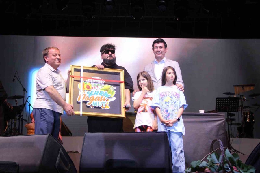 Zara Ve Eypio, Mut’ta Hayranlarıyla Buluştu