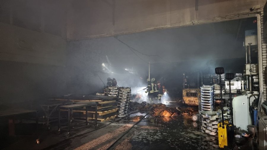 Kayseri’de Soba İmalathanesinde Yangın