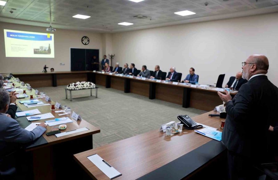 Kayseri Üniversitesi Danışma Kurulu Toplandı