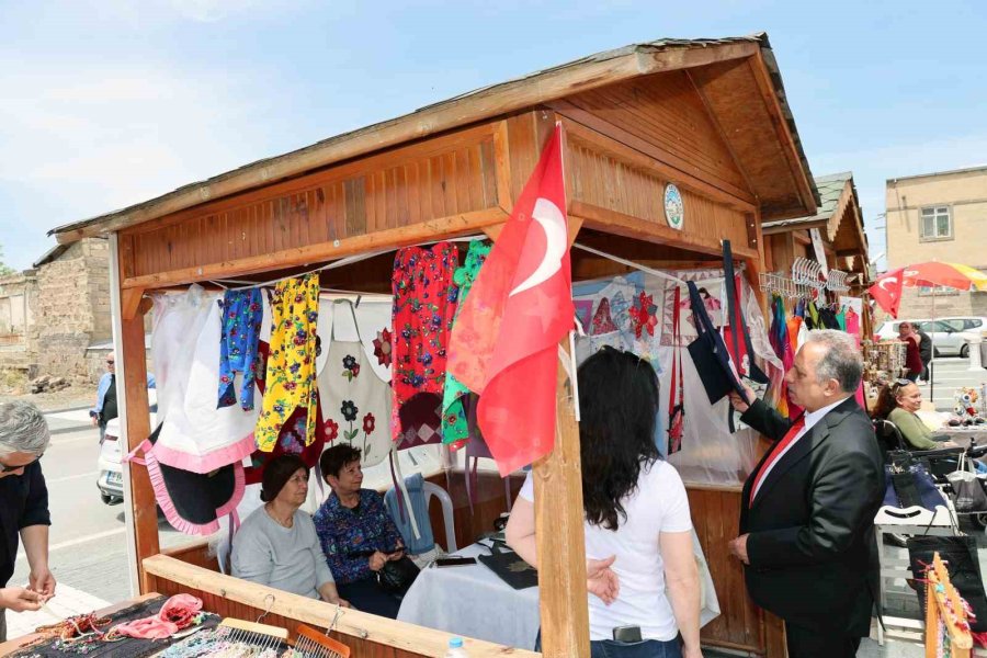 Bu Pazar Da Maharetler Sergilenecek