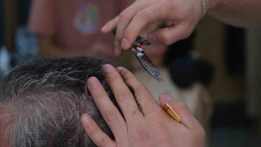 Kuaförler Bayram Yoğunluğunda