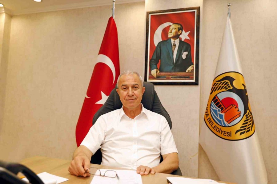 Başkan Özçelik’ten Çay Bahçesi, Plajlar Ve İnşaatlarla İlgili Açıklama