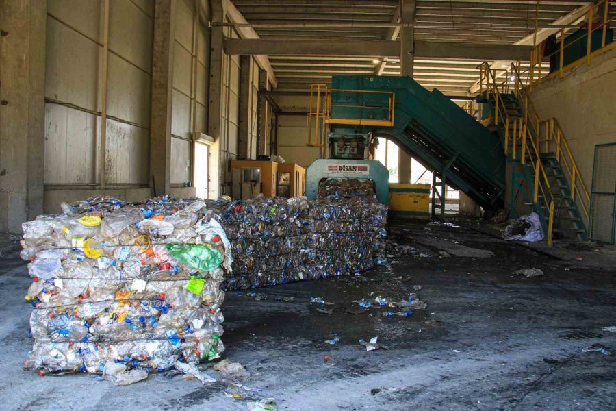 Çöpten Üretilen Elektrikle 100 Bin Konutun Aydınlatma İhtiyacı Karşılanacak