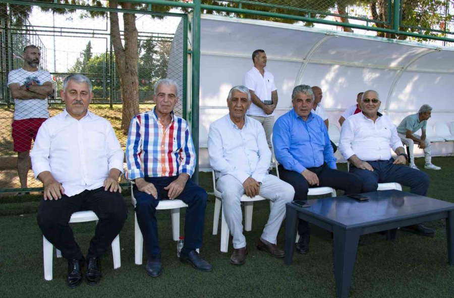 Mersin’de ’çocuk Futbol Şenliği’ Başladı
