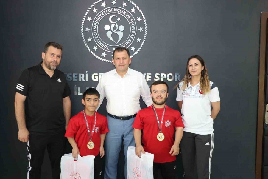 Halterde Kayseri’ye İki Altın Madalya