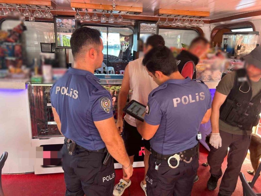 Alanya’da Helikopter Destekli Uyuşturucu Operasyonu