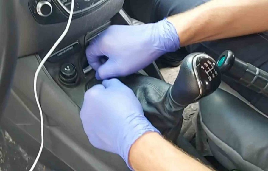 Vites Topuzu Altında Uyuşturucu Sevkiyatına Jandarma Darbesi: 2 Tutuklama