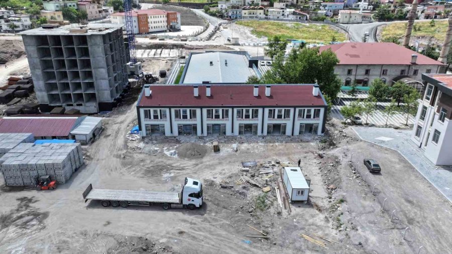 Başkan Özdoğan: “ilçemize Ve Esnafımıza Yeni Ticaret Alanları Kazandırıyoruz”