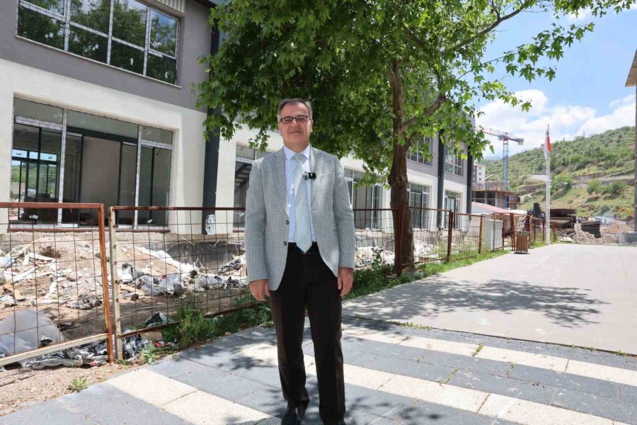 Başkan Özdoğan: “ilçemize Ve Esnafımıza Yeni Ticaret Alanları Kazandırıyoruz”