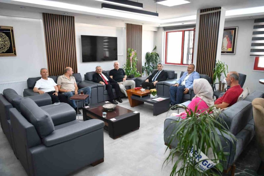 Başkan Büyükkılıç’tan Kızılay’a ‘156’ncı Yıl’ Ziyareti