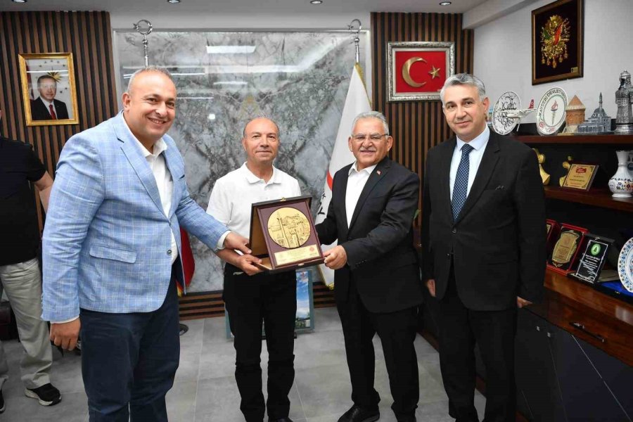 Başkan Büyükkılıç’tan Kızılay’a ‘156’ncı Yıl’ Ziyareti